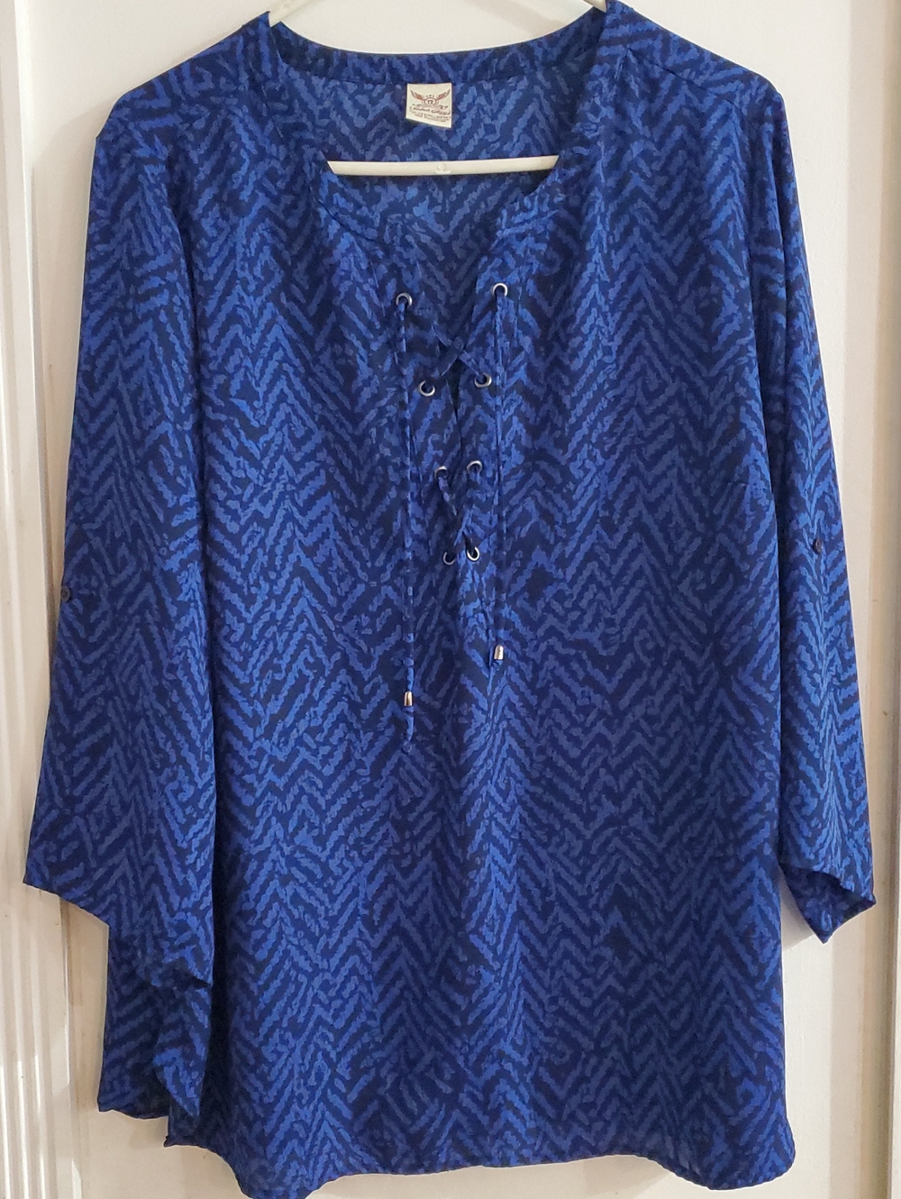 2X Blouse Blue Black Pattern Tie Detail
